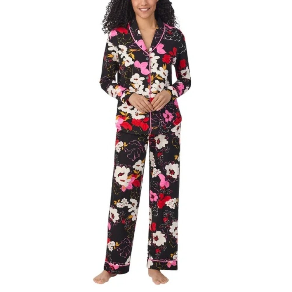 Room Service Women's Shawl Collar Pajama Set